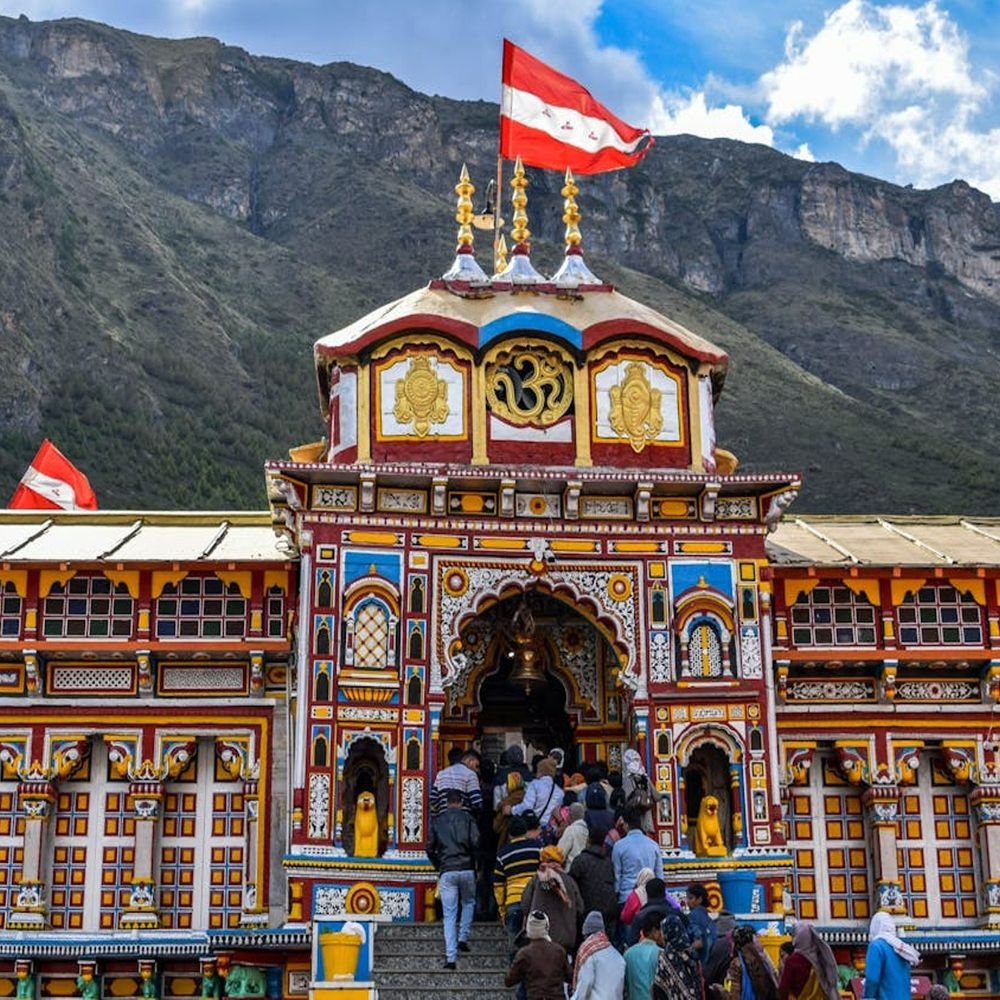 चारधाम यात्रा पर पहुंचे अभिनेता आशुतोष राणा:केदारनाथ-बद्रीनाथ दर्शन कर व्यवस्थाओं की सराहना की, प्रशासन-पुलिस की सराहना की | ACTPnews