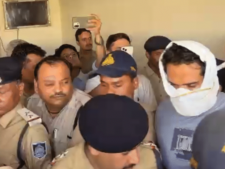 कोर्ट ने समर्थ को 7 दिन की पुलिस रिमांड पर सौंपा है।