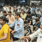 नर्मदापुरम के पेट्रोल पंपों पर गाड़ियों की भीड़:3 पंप ड्राय, एक पर सादा पेट्रोल खत्म; खाद्य एवं आपूर्ति अधिकारी बोलीं- कोई किल्लत नहीं | ACTPnews