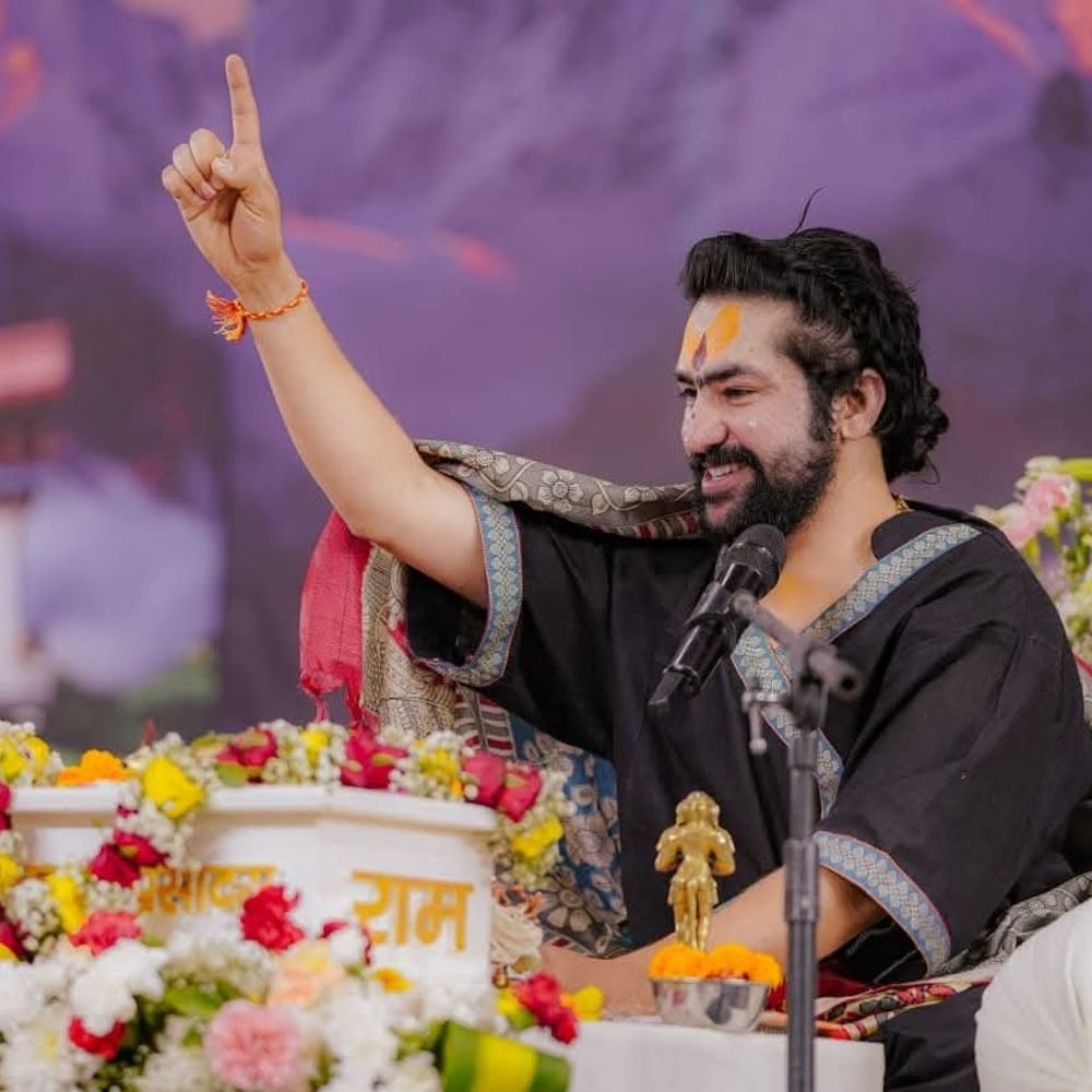 पंडित धीरेंद्र शास्त्री बोले-नेताओं की सैलरी कटनी चाहिए:कहा-इतना कमाओ कि ट्रंप चच्चा 30 डॉलर दें, तब भारत 1 रुपया दे | ACTPnews