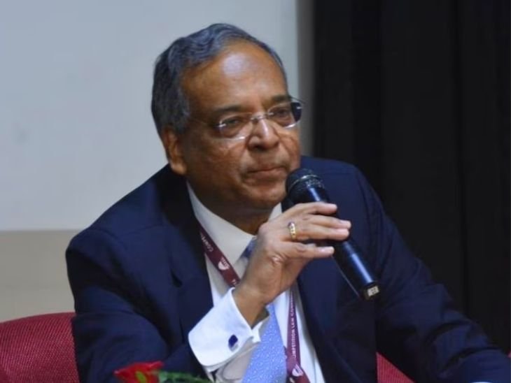 80 साल के धनेंद्र कुमार हरियाणा कैडर के IAS अधिकारी रह चुके थे। - Dainik Bhaskar