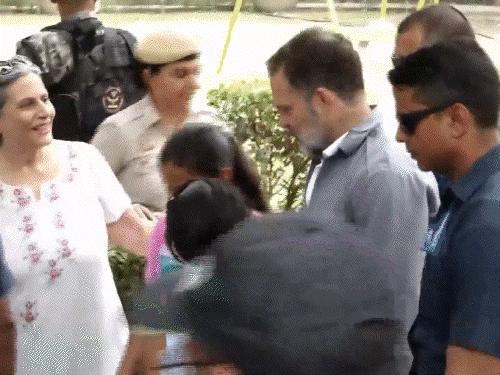Rahul Gandhi Auto Drivers Lunch Meeting Video Update