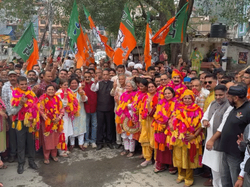 हिमाचल में सत्ता का सेमिफाइनल BJP जीती:4 में से 3 निगम पर कब्जा; कांग्रेस से छीने धर्मशाला-सोलन, मंडी में एक पार्षद जीत सकी कांग्रेस