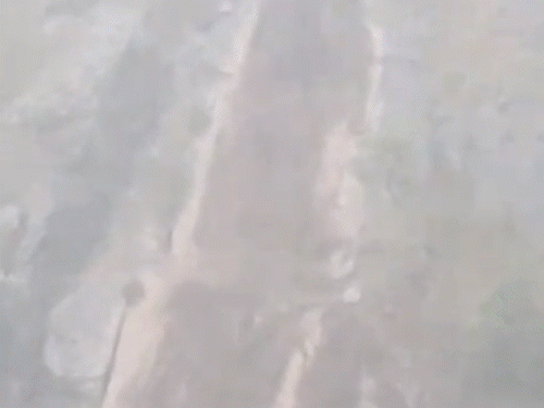 जम्मू-कश्मीर के किश्तवाड़ जिले में बादल फटने के बाद कई जगह तबाही हुई है। - Dainik Bhaskar