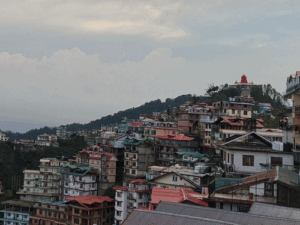 हिमाचल में दिनभर खराब रहा मौसम:मनाली-कल्पा में बूंदाबांदी, लाहौल की चोटियों पर हल्का हिमपात; 11 जून तक बारिश के आसार | ACTPnews