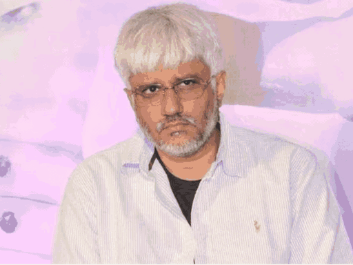 विक्रम भट्ट और उनकी पत्नी को 7 दिसंबर 2025 को राजस्थान पुलिस ने मुंबई से गिरफ्तार किया था। - Dainik Bhaskar