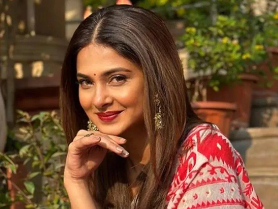 Jennifer Winget Dating Singapore Businessman William | ACTPnews