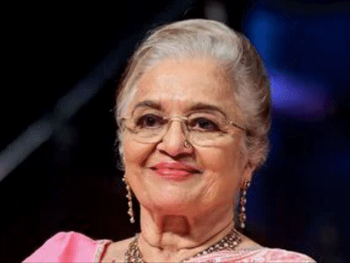 Asha Parekh On Revealing Dress; Director Asked Would Your Daughter Like It? | ACTPnews