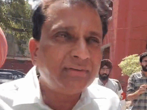 punjab chandigarh news; Councillor Slaps Officer; AAP Leader Shot; Sister Beats Pregnant Sister