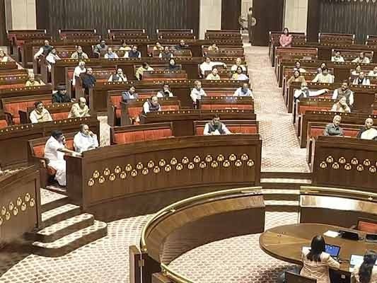 गुजरात की सभी 4 और मध्यप्रदेश की सभी 3 सीटों पर BJP चुनाव जीती। - Dainik Bhaskar