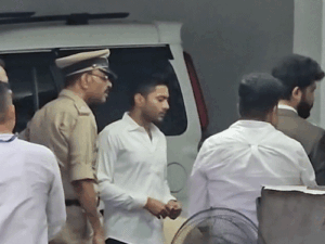 अभिषेक बनर्जी को कलकत्ता हाईकोर्ट से फर्जी-साइन केस में राहत:TMC बोली- नेता प्रतिपक्ष को सिर्फ पॉलिटिकल पार्टी चुन सकती है, विधायक दल नहीं | ACTPnews