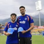 6.5 फीट के गुरनूर बराड़ भारत के तीसरे लंबे खिलाड़ी:डेब्यू वनडे में 27 रन देकर 3 विकेट हासिल किए; पिता चाहते थे बास्केटबॉल खेलें | ACTPnews