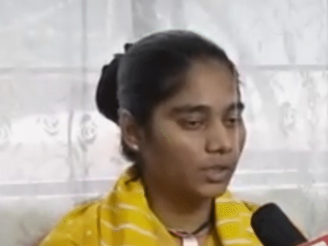 सोनम बोली- नेपाल नहीं भागी हूं, बताई अपनी लोकेशन:राजा रघुवंशी हत्याकांड की आरोपी का इंदौर जाने से इनकार; खर्चों पर कहा- नहीं बताऊंगी