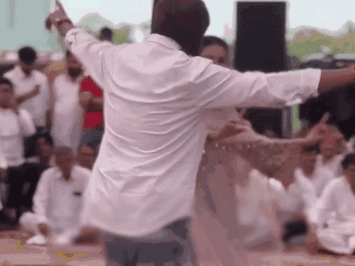 इसी साल 24 अप्रैल को मासूम की फिल्म लाइसेंस रिलीज हुई थी, जिसके प्रमोशन में वे सपना चौधरी के साथ स्टेज पर ठुमके लगाते दिखे थे।