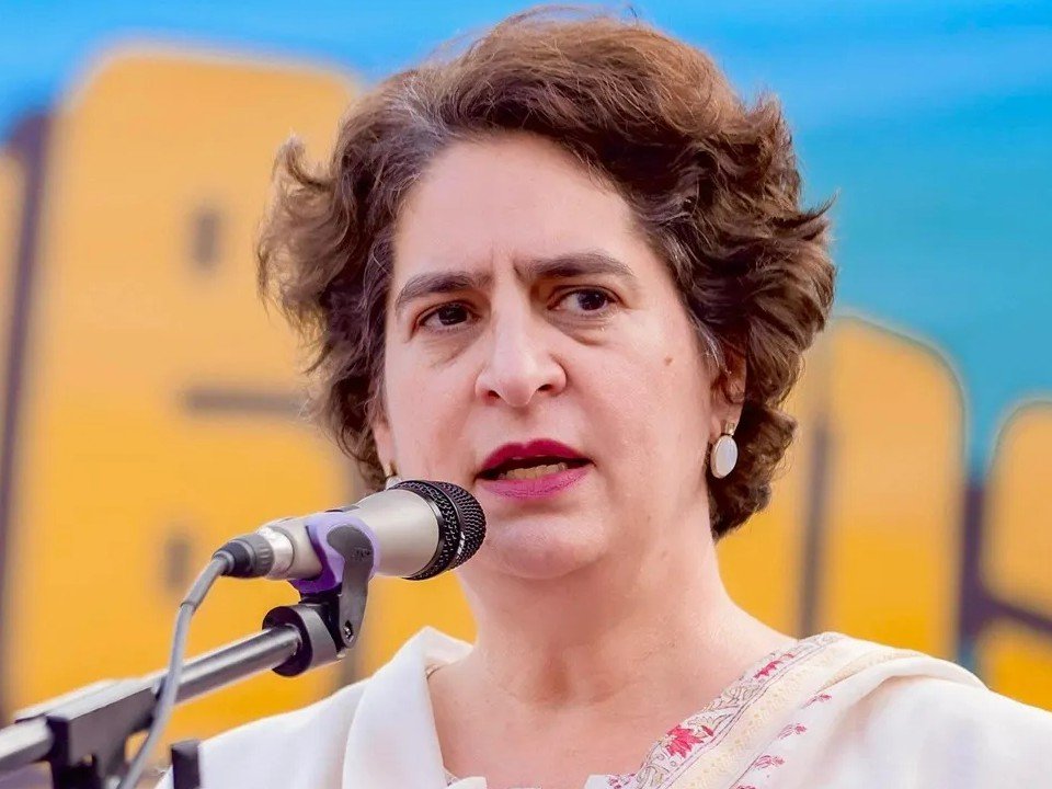 प्रियंका गांधी केरलम के वायनाड से सांसद हैं। - Dainik Bhaskar