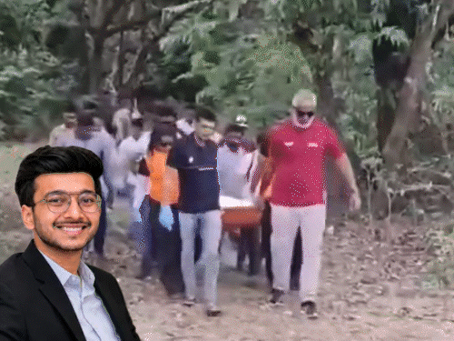Maharashtra Lohagad fort Tragedy boy Fall to Death