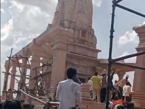 हनुमान मंदिर परभणी के मनवत तालुका में बना है। - Dainik Bhaskar
