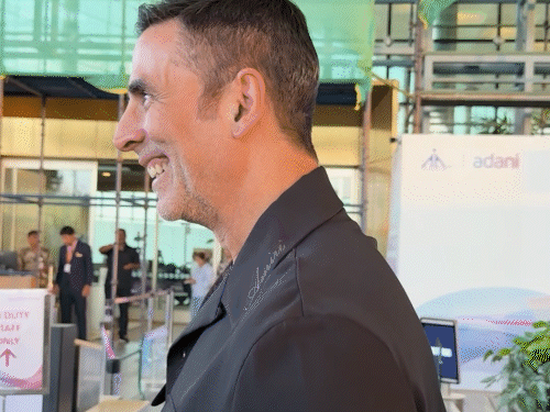 Akshay Kumars Airport Banter | Welcome To The Jungle June 26
