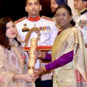 पद्म भूषण मिलने के बाद भावुक हुईं सिंगर अल्का याग्निक:कहा- मुश्किल दौर से गुजर रही हूं; 2 साल पहले अचानक सुनाई देना बंद हुआ, सिंगिंग छोड़ी | ACTPnews