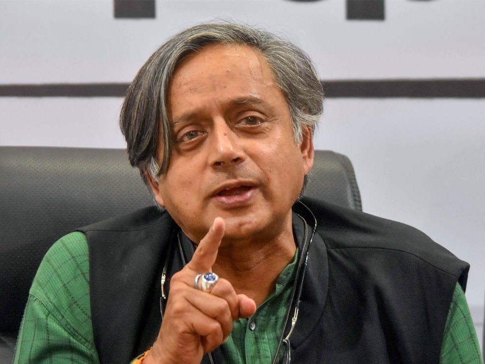 विदेश मंत्रालय ने 24 जून को जारी आदेस में कहा था कि पासपोर्ट नागरिकता का प्रमाण नहीं,सिर्फ एक यात्रा दस्तावेज है। - Dainik Bhaskar