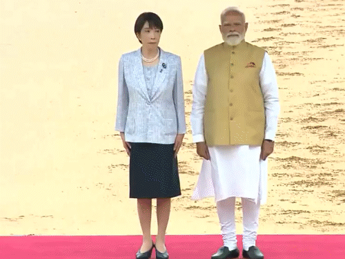 जापान की PM ताकाइची राष्ट्रपति भवन पहुंची:गार्ड ऑफ ऑनर से स्वागत; आज मोदी से निवेश और सुरक्षा सहयोग द्विपक्षीय चर्चा होगी