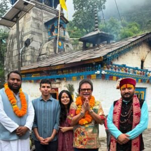 तारक मेहता के निर्माता असित मोदी त्रियुगीनारायण मंदिर पहुंचे:पुत्र के विवाह के लिए पौराणिक स्थल देखने आए, शिव-पार्वती विवाह स्थल पर की विशेष पूजा | ACTPnews