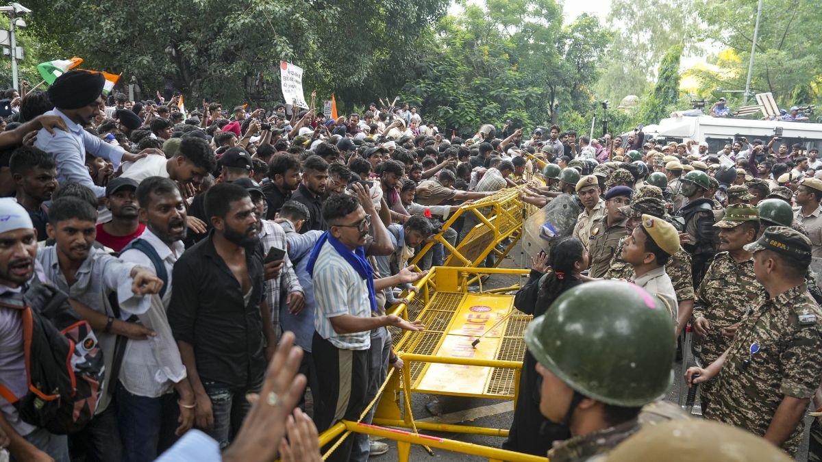 LIVE: दिल्ली में CJP का प्रदर्शन हुआ उग्र, कई लोग हिरासत में लिए गए, शाह और प्रधान के बीच हुई बैठक