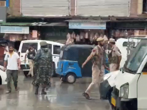 अनंतनाग के लाल चौक में पुलिस-आतंकियों के बीच मुठभेड़:दोनों तरफ से फायरिंग, हेड कांस्टेबल गोली लगने से घायल; सेना-पुलिस का सर्च ऑपरेशन जारी | ACTPnews