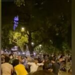 जंतर मंतर के पास फिर शुरू हुआ हंगामा, प्रदर्शनकारियों की आड़ में गुंडों ने पुलिस पर किया अटैक, ACP घायल | ACTPnews