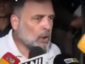 INDIA Block MPs Protest | Rahul Gandhi Stopped By Police Near India Gate | ACTPnews