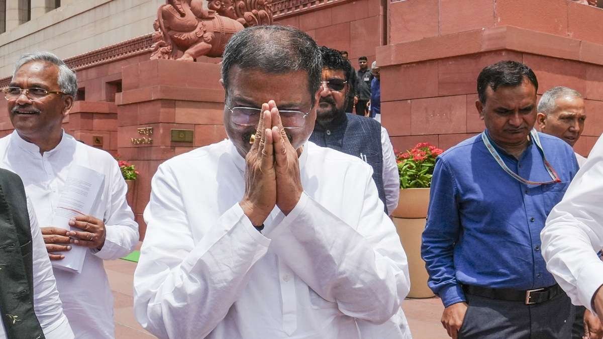 'मैं स्ट्रीट फाइटर हूं, AC रूम का एक्टिविस्ट नहीं', इस्तीफे के बाद धर्मेंद्र प्रधान का पहला बयान
