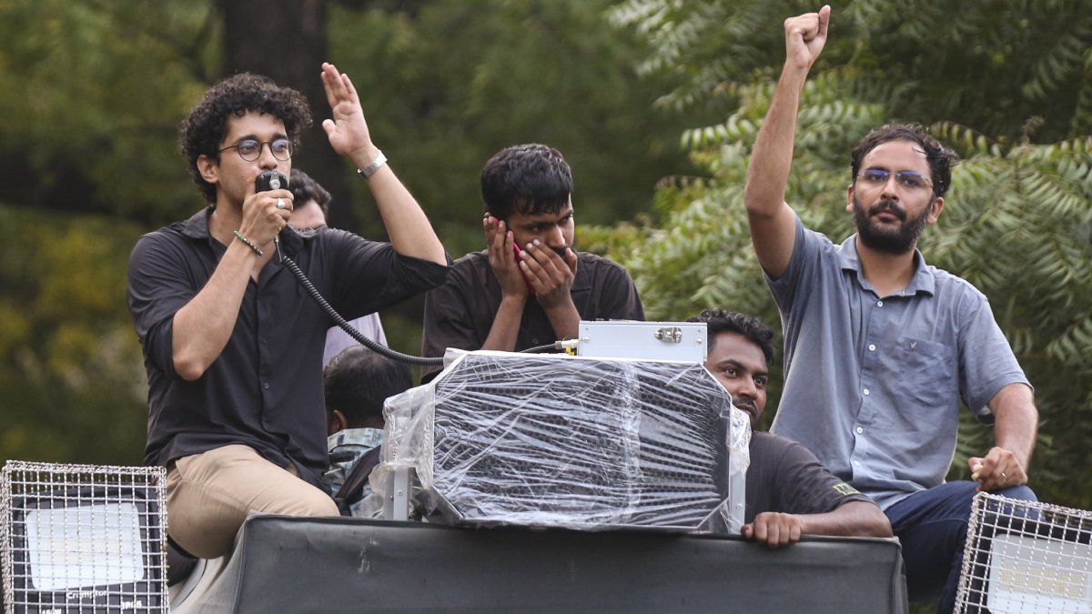 "गिरफ्तार छात्र मंगलवार तक नहीं छूटे तो दोबारा प्रदर्शन होगा", CJP के सौरव दास बोले- 'कपिल सिब्बल भी हमारे साथ'