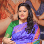सास मां बन जाए तो रिश्ते खूबसूरत बनते हैं:रेणुका शहाणे बोलीं- नहीं तो बेटा और पति सास-बहू के झगड़ों में पिसेंगे | ACTPnews