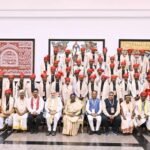 राष्ट्रपति भवन में बस्तर के मांझी-चालकी बने खास मेहमान, द्रौपदी मुर्मू ने खुद परोसा भोजन, पहली बार दिखा ऐसा नजारा | ACTPnews