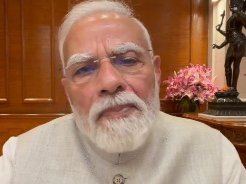 पीएम मोदी ने शुक्रवार रात 11 बजे इंस्टाग्राम पर वीडियो शेयर किया। - Dainik Bhaskar