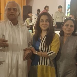 आध्यात्मिक शरण में एक्ट्रेस टिस्का चोपड़ा:पालमपुर में 30 साल बाद गुरु से मिलीं; बोलीं-'घर वापसी' जैसा आध्यात्मिक अनुभव मिला | ACTPnews