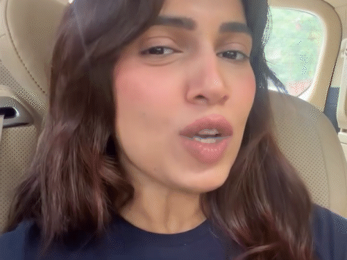 Mukesh Khanna & Bhumi Pednekar React On PM Modi Protest Controversy