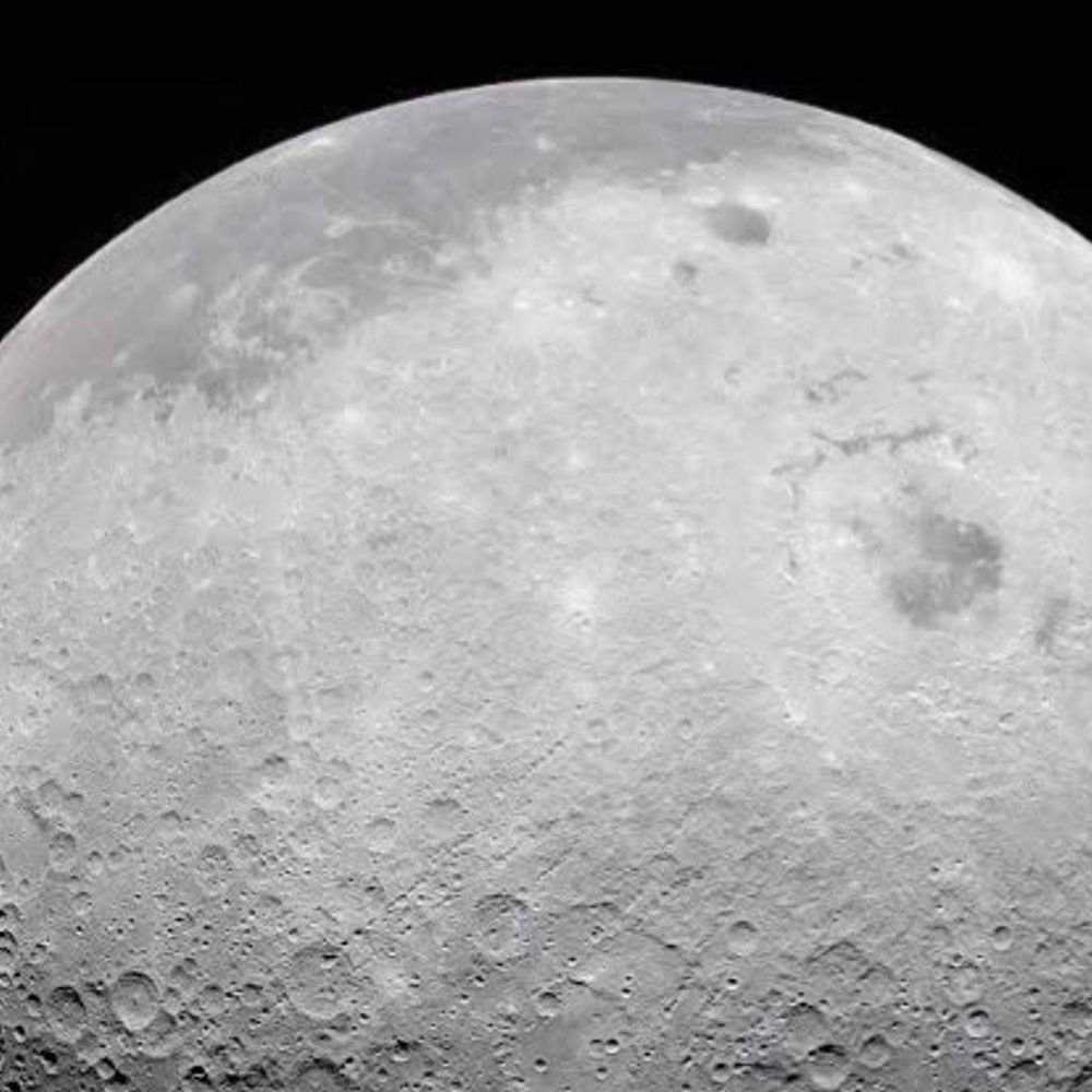 स्पेसएक्स का 4000 किलो वजनी रॉकेट चांद से टकराया:8,690 kmph की रफ्तार से अंतरिक्ष में घूम रहा था; NASA ने कहा- धरती को खतरा नहीं