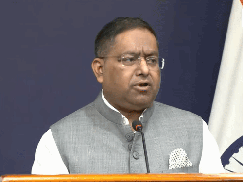 विदेश मंत्रालय के प्रवक्ता रणधीर जायसवाल ने शुक्रवार को दिल्ली में एक प्रेस कॉन्फ्रेंस में यह बात कही। - Dainik Bhaskar