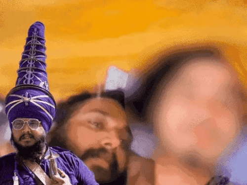 निहंग की यही अश्लील फोटो वायरल हुई थी।