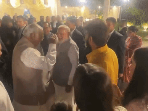 पीएम मोदी, गृह मंत्री अमित शाह समेत सत्ता पक्ष और विपक्ष के कई नेता रिसेप्शन में पहुंचे थे। - Dainik Bhaskar