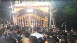 बाइक से गिरी, गर्दन के ऊपर से गुजरी गाड़ी; बेंगलुरु में गड्ढे से बचने की कोशिश में EPFO कर्मचारी मेधा की मौत | ACTPnews