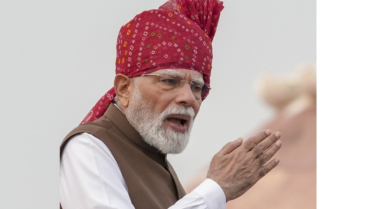 AI यूथ स्किलिंग से लेकर फ्री ऑनलाइन कोचिंग तक, PM मोदी ने लाल किले से किए 6 बड़े ऐलान