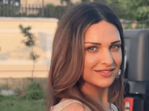 हिमांशी खुराना बोलीं- दबाव में इस्लाम कबूल करने वाली थी:कहा- आसिम ने पूजा-पाठ पर रोक लगाई, चार धाम यात्रा करना चाहती थीं
