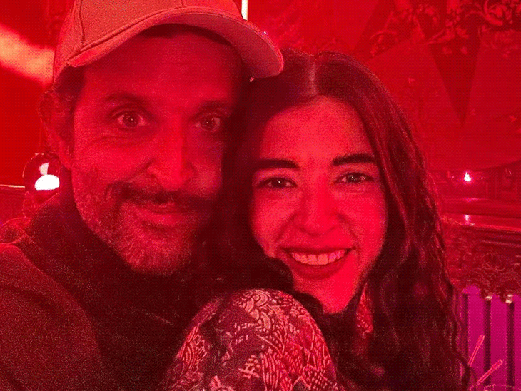Hrithik Roshan Raya Dating App Profile Viral