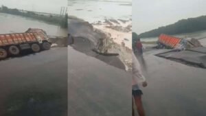 बारिश के बीच अचानक धंस गया नेशनल हाईवे का बड़ा हिस्सा, तीन ट्रक खाई में समा गए; VIDEO देखें | ACTPnews