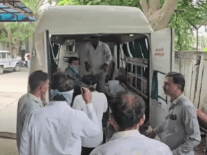 गुजरात-सूरत में रेस्टोरेंट का खाना खाने से बच्ची की मौत:परिवार के 4 सदस्य अस्पताल में भर्ती, रेस्टोरेंट में गंदगी मिली, फूड पॉइजनिंग की आशंका | ACTPnews