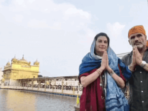 अमृतसर में गोल्डन टेंपल पहुंचे अभिनेता सुनील शेट्टी:परिवार संग टेका माथा, बोले- यहां आकर मिलती है अलग ऊर्जा और मन को सुकून | ACTPnews