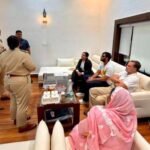 संसद मार्ग थाने के बाहर धरने पर बैठे राहुल गांधी, पैलेट गन पीड़ित भी साथ, साहिल लोचब का आरोप- FIR दर्ज नहीं हो रही | ACTPnews