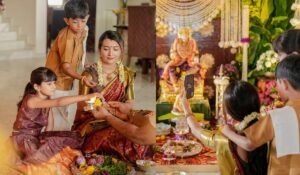 राधिका पंडित ने बच्चों संग की वरमहालक्ष्मी पूजा, यश ने वीडियो कॉल के जरिए दिया साथ | ACTPnews